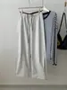 Calça jogger feminina de perna reta com cintura de cordão color block, casual e modeladora, com caimento relaxado e barra curva, coleção outono 2026