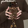 Pulsera de gato con estampado de leopardo, adecuada para funda de teléfono Apple 17pm, funda de silicona para iPhone 18, 16, Maillard, 14, ventana grande, 15