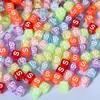 A-Z Cubos Transparentes 6*6 Letras Individuales Cuentas DIY Accesorios para Joyería Cuentas Inglesas de Colores Educativas para Niños Sueltas