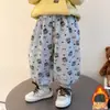 Pantalones forrados de polar para niñas, nuevo estilo otoño e invierno 2026, ropa de invierno casual elegante para niños, pantalones deportivos gruesos de dibujos animados para bebé niña