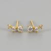Pendientes exquisitos transfronterizos europeos y americanos Pendientes de diamantes de arco geométrico Pendientes de una fila de tres diamantes Diseño avanzado Sense Pendientes para mujer Nuevos
