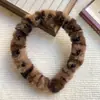 Diadema de Peluche Estilo Coreano para Otoño e Invierno con Estampado de Leopardo, Corona Alta, Esponjosa, que Aumenta la Altura, Ondulada, Dentada, Peine Versátil para el Cabello, Accesorio para el Cabello de Mujer, Tocado