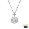 Collar de Plata de Ley S925 con Moissanita, Piedra Principal Redonda Dinámica y Cadena Alrededor, Moderno y Versátil, Collar de Nicho de Lujo Ligero
