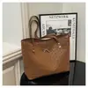 Bolso de Hombro de Gran Capacidad al por Mayor Transfronterizo para Mujer 2025 Invierno Nuevo Popular Bolso Tote de Mano con Estampado de Leopardo para Mujer