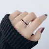 Anillo Minimalista Estilo Japonés Personalizado de Oro Rosa de 18 Quilates Acero de Titanio Índice de Frijol Negro Anillo de Moda Tendencia para Mujeres