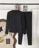 Camiseta Térmica de Mousse Cálido con Cuello en V para Mujer 10A Antibacteriana Elástica Acanalada Versátil Otoño/Invierno Manga Larga Ropa Interior