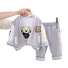 Ropa para Niños 2025 Nuevo Estilo Conjunto de Ropa de Primavera para Bebé, Conjunto de Tres Piezas de Moda para Primavera y Otoño para Niños
