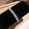 ¡Luz Deslumbrante Arcoíris! Pulsera Redonda de Doble Capa con Tachuelas de Diamante Retro Europea y Americana, Pulsera de Nicho de Lujo Ligero, Joyería Lujosa de Alta Resistencia para Mujeres
