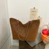 Bolsa Tote Grande de Nova Coleção Outono/Inverno 2025 Estilo Coreano Moda Feminina Casual Estampa de Leopardo Bolsa de Ombro Único para o Dia a Dia with Temperamento