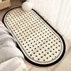 Tapete de Cabeceira Italiano, Luxo Acessível e Plush Retrô de Alta Qualidade, Tapete de Chão Macio Imitando Caxemira para Quarto Principal, Fácil de Cuidar