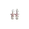 Pendientes de Flor Rosa con Diamantes de Imitación Super Brillantes Estilo Francés para Mujer, Gama Alta, Lujo Ligero, Estilo de Nicho, Pendientes Únicos y Hermosos