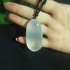 Afeganistão jade branco pingente ICE pedra bruta gota de água pingente de gordura de ovelha cinto branco de couro correspondência de cor camisola cadeia