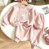 Conjunto casual estilo coreano para niña 2026 para primavera y otoño, linda sudadera de cuello redondo con lazo de conejo y pantalones jogger