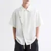Nova camisa de estilo chinês com gola assimétrica, coleção de verão 2025, design masculino moderno com estética chinesa, top estiloso e casual de manga curta