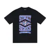 Las camisetas Trapstar están disponibles constantemente, una marca de moda hip-hop de la calle estadounidense, que ofrece camisetas unisex de manga corta holgadas para el verano.