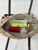Bolso pequeño cuadrado lindo de lunares estilo coreano para mujer, bolso de mano de moda de otoño, nuevo bolso de hombro simple para el día a día, 2026
