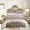 Comércio exterior transfronteiriço estilo europeu luxo leve jacquard acetinado capa de edredom de plumas conjunto de três peças conjunto de cama para casa