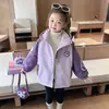 Chaqueta Cortavientos Forrada de Felpa para Niña Otoño Invierno 2026 Nueva Ropa de Algodón Engrosada de Kuromi para Niños Top para Bebé Niña