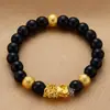 Pulseiras Pixiu de Ágata Preta e Vermelha para Casal no Atacado, Pulseiras Douradas com Mantra de Seis Palavras, Joias com Contas Banhadas a Ouro para Homens e Mulheres