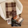 Bufanda a Cuadros Estilo Coreano con Tacto Acogedor para Mujer, Cálida para Otoño e Invierno, Versátil, Cachemir Sintético, Tacto de Alta Gama, Chal, Calentador de Cuello, Venta al por Mayor, A Prueba de Frío