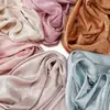 Bufanda Larga de Satén con Estampado de Margaritas de Seda Bufanda Jacquard de Satén Chal Turban Silky Malayo Indonesio