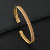 Pulseira de aço inoxidável popular em vendas transfronteiriças pulseira elástica da moda para todas as ocasiões pulseira aberta em forma de C que não desbota joias de aço titânio
