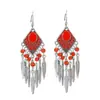 Aretes de Estilo Exótico de Venta Caliente Retro Literario Clásico Dignificado Ganchos para la Oreja Versátil Hueco Moda Borla Colgantes