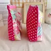 Muñeca con estampado de dibujos animados florales, bolsa de almacenamiento de artículos de tocador y necesidades diarias con arena movediza transparente, bolsas pequeñas de maquillaje, fabricantes, venta al por mayor