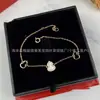Pulseira Clássica de Cabacinho Kirin para Mulheres, Banhada a Ouro Rosé 18K, Cabacinho Oco Três-Cinco, Fecho Ruyi de Ágata Vermelha, Fashion