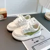 Zapatos casuales de suela blanda, zapatos infantiles de talla grande, colección de otoño, nuevos estilos para niñas, zapatillas de bloques de color, zapatillas versátiles de caña baja para niños