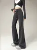 Pantalones casuales de corte ajustado, ligeramente acampanados y forrados de polar para otoño e invierno 2026, elegantes, estilizan la figura, versátiles y adecuados para el trabajo o el ocio, diseñados para un look relajado y con estilo.