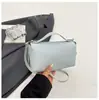 Bolso de hombro versátil de moda coreana y japonesa para mujer, adecuado para el trabajo y los desplazamientos, con un diseño único, bolso de mano cuadrado pequeño de gran capacidad
