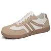 Sapatos Femininos 2026 Verão Novos Cruzados Casuais Versáteis Leves Sola Macia Sapatos de Treino Alemães Modernos Confortáveis Sapatos Forrest Gump