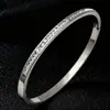 Pulseira Coração de Aço Inoxidável para Meninas, Novo Produto Transfronteiriço, Luxo Acessível, Moderna, Simples e Versátil, Pulseira que Não Desbota