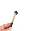 Pincel para Sombra de Nariz, Pincel Angulado para Contorno e Iluminador de Detalle, Pincel para Difuminar Maquillaje, Pincel de Maquillaje Angulado en Forma de Abanico Medio con Cerdas Suaves