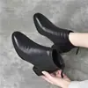 Botas Martin Femininas de Salto Grosso Retrô com Bico Fino Inverno 2026 Novas Botas de Algodão Quentes com Veludo Adicional para Mulheres de Meia-Idade e Idosas