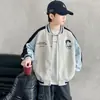 Chaqueta Deportiva de Béisbol para Niños Estilo Primavera y Otoño 2026 Nuevo Otoño Mediana y Grande Niños Niños Ropa de Otoño Travieso Fresco Moderno