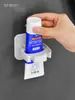 Estante japonés para cepillos de dientes sin perforaciones Taza para enjuague bucal Cepillo de dientes Taza para dientes Montado en la pared Almacenamiento en la pared del baño Traje