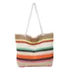 Bolsa Tote Transfronteiriça de Palha Tecida em Blocos de Cor Listrada para Viagens de Férias, Grande Capacidade Tecida Novo Estilo Artístico Fresco Bolsa de Ombro