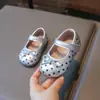 Outono 2026 Novo Estilo Coreano Moda Feminina Versátil Bolinhas Solado Macio Antiderrapante Laço Velcro Sapatos