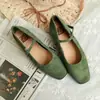 Zapatos de Cuero de Artesano con Piel de Caballo, Punta Única, Pulido a Mano Vintage, Suela Plana Simple y Correa Única, Zapatos Mary Jane para Mujer, Nuevos para Primavera