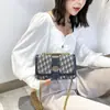Bolso de alta calidad para mujer 2023 nuevo diseño de nicho bolso de axila estampado vintage bolso pequeño cuadrado de hombro cruzado