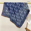 Pañuelo de Cuello Verde Menta Estilo Mambo Retro, Pañuelo Cuadrado con Ambiente de Principios de Primavera, Modelo Nuevo 2026, Accesorio de Bufanda de Alta Gama
