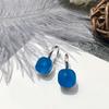 Pendientes de Cristal de Color Cortado Flor de Hielo de Alta Resistencia Estilo Japonés Topacio Azul Londres Simple Francés Chapado en Oro Sin Níquel