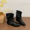 Botas de tornozelo com salto grosso, botas de cavaleiro estilosas, moda retrô, design de fivela de cinto, botas de motocicleta, botas plataforma versáteis, design plissado e simples para mulheres
