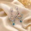 Pendientes de Borla con Forma de Gota de Agua y Pedrería Estilo Vintage Europeo y Americano Pendientes de Botón de Lujo Ligero de Gama Alta Pendientes Exagerados de Personalidad de Moda Accesorios para Mujeres