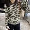 Un imprescindible para todos: Camiseta de manga larga a rayas elástica con textura vintage, rayas de color contrastante, cuello redondo, capa base de otoño para mujer