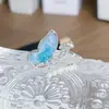 Anel Aberto de Esmalte Azul Borboleta Fresco e Frio com Gota de Óleo Nicho Luxo Leve High-End Empilhável para Mulheres