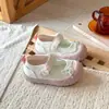 Sandalias Deportivas para Niñas 2026 Nuevo Modelo de Verano Zapatos de Princesa Suela Suave Ligeros de Punta Cerrada para Niños Zapatos de Malla Transpirable para Bebé