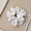 Scrunchie Plissado de Seda Dourada para Outono e Inverno para Mulheres, Elástico de Cabelo de Alta Elasticidade, Faixa de Cabelo de Flor, Corda de Cabelo para Rabo de Cavalo Baixo Acessório de Cabelo